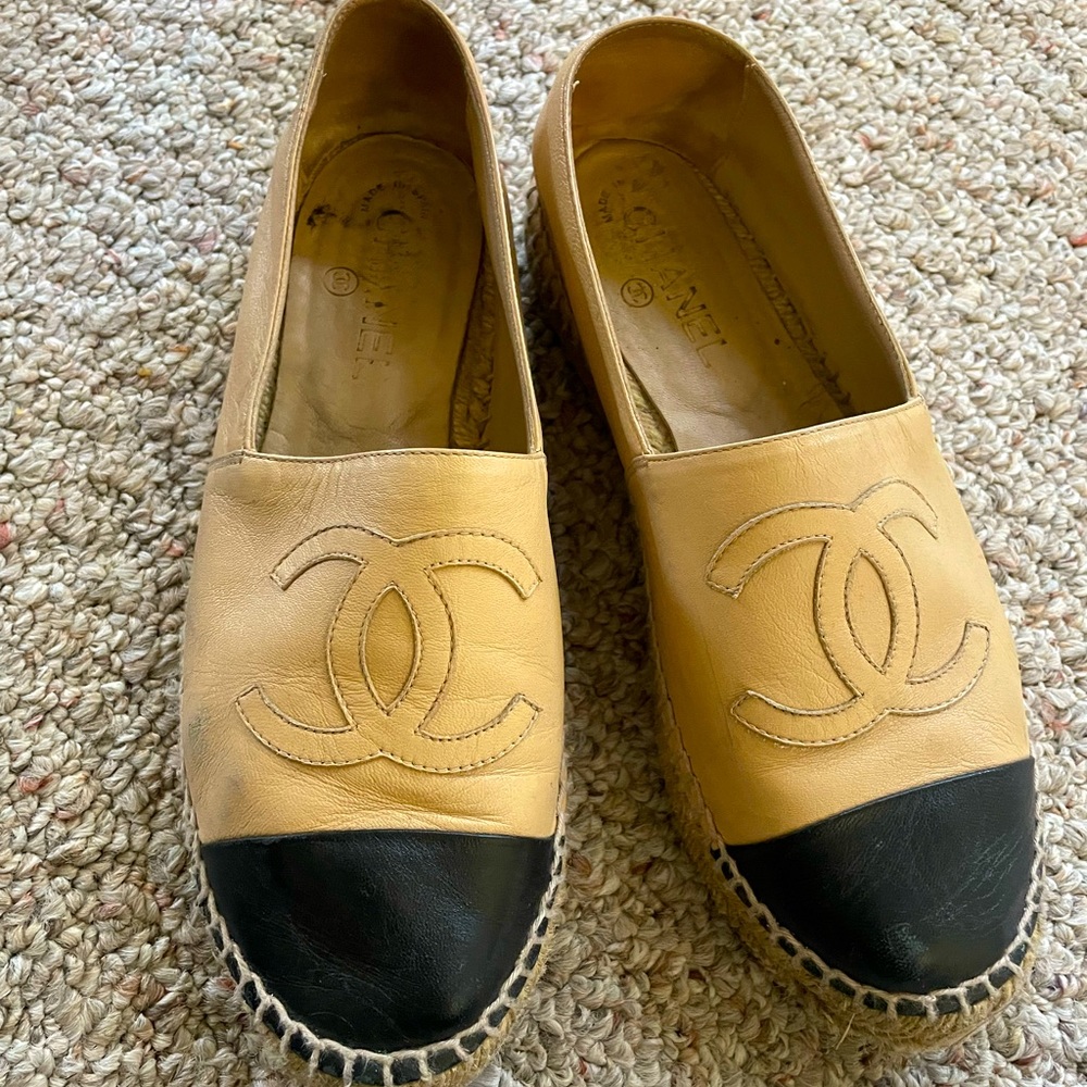 Chanel espadrilles black and beige size 9
